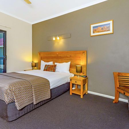Quality Hotel Darwin Airport Eksteriør bilde A room at the hotel