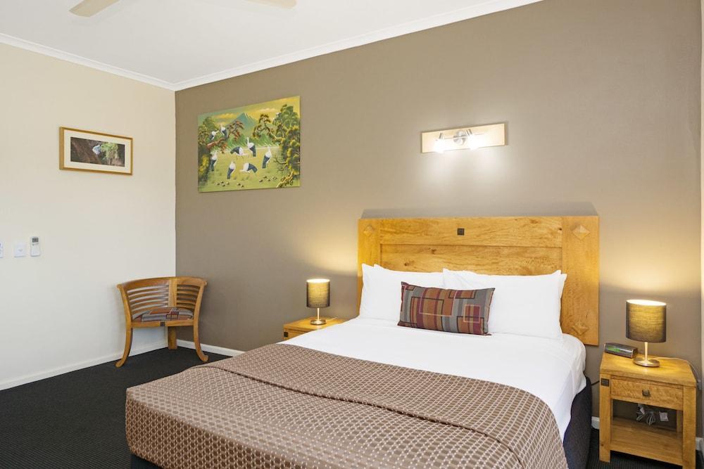 Quality Hotel Darwin Airport Eksteriør bilde A room at the hotel