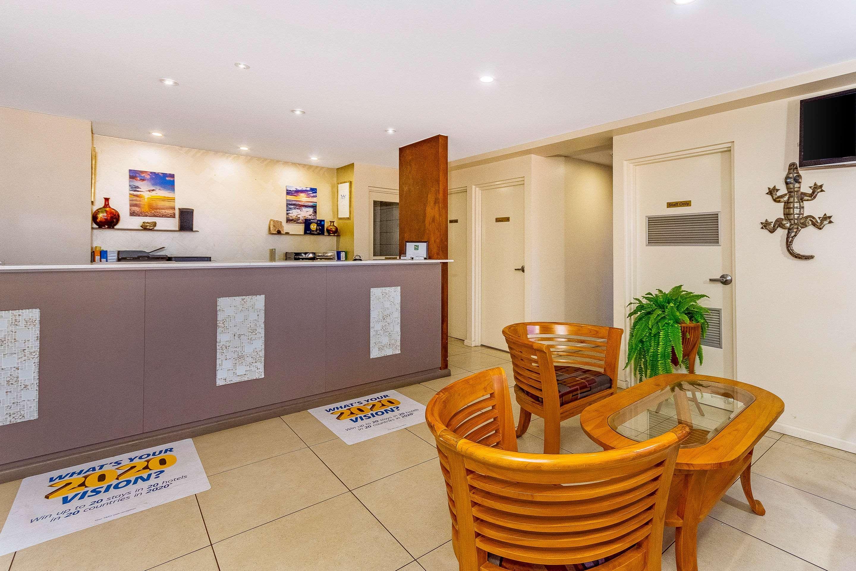Quality Hotel Darwin Airport Eksteriør bilde A typical apartment kitchen