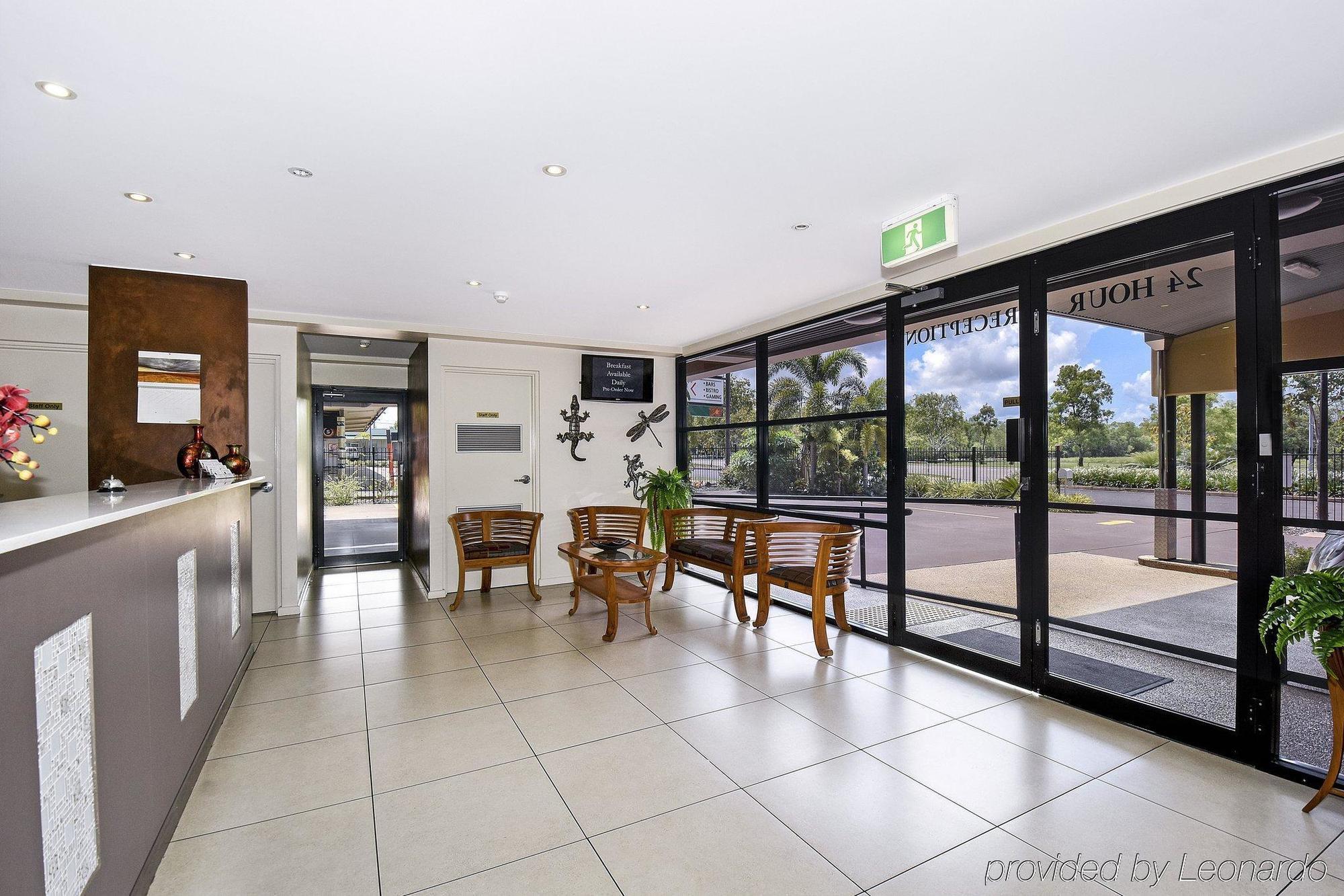 Quality Hotel Darwin Airport Eksteriør bilde The lobby of the hotel