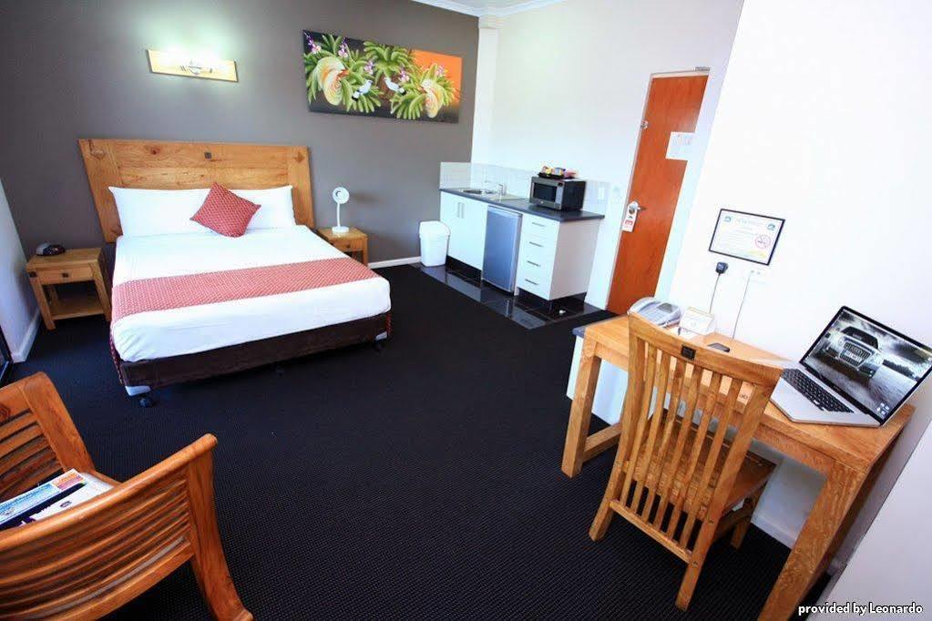 Quality Hotel Darwin Airport Eksteriør bilde A studio apartment in Australia